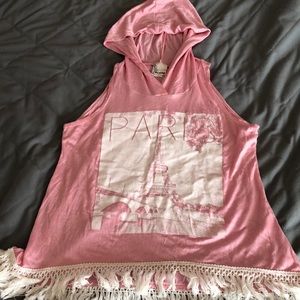 Sleeveless top with hoodie